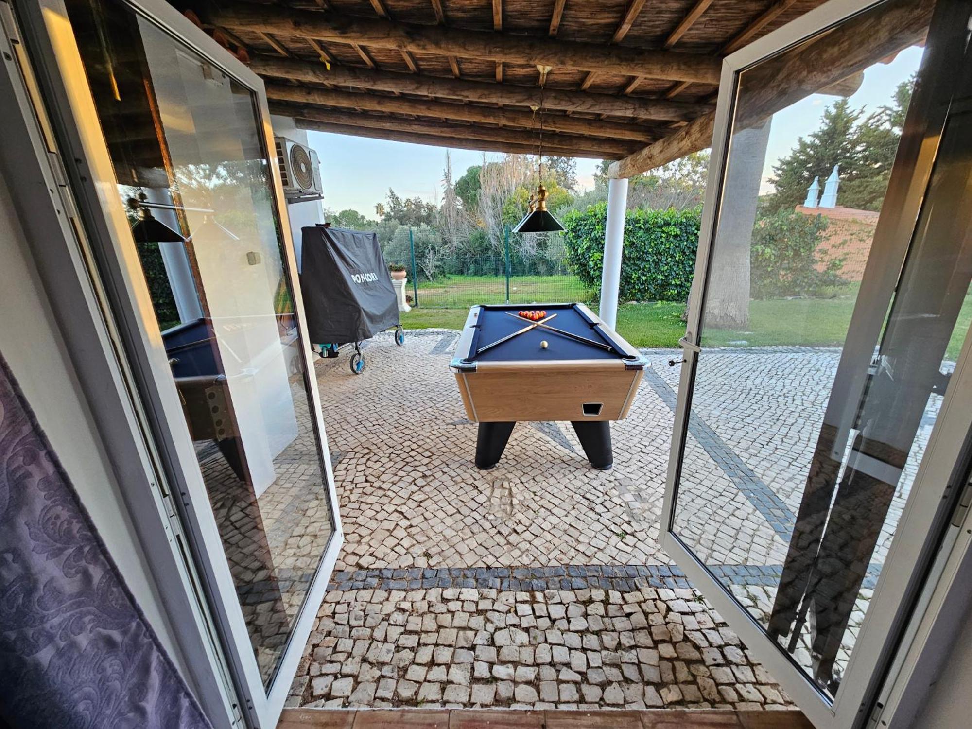 Villa Yvonne,Private Pool,Private Parking 1,7 Km From The Beatch Albufeira Dış mekan fotoğraf